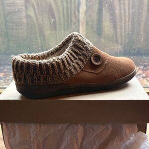 Clarks Brown Slippers with Knit Cuff size 10 NWT